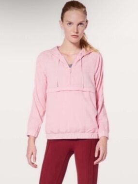 Lululemon Pack Light 1/2 Zip Pullover Jacket in Petals